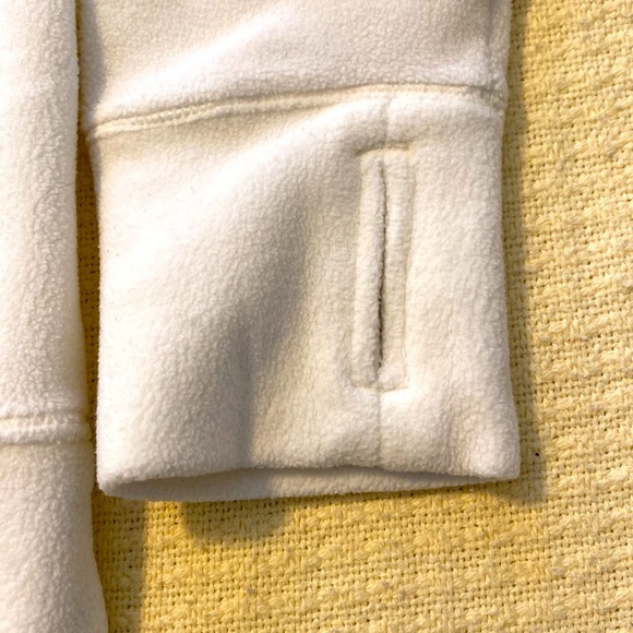 🪻Calvin Klein Performance Funnel neck Fleece - Picture 5 of 5